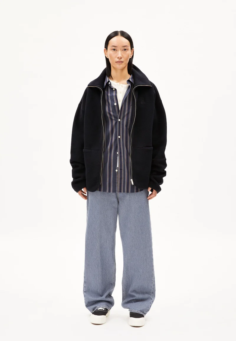 ANAAWIL | black