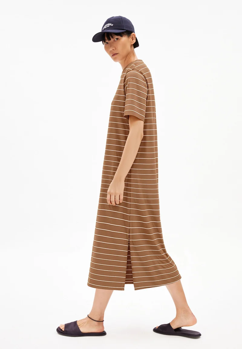 XELINAA FINE STRIPE
