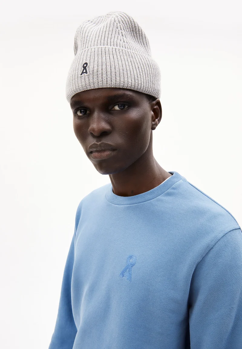 BAARO NESTLING | vintage blue