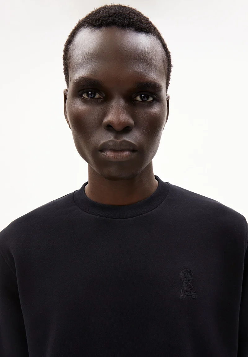 BAARO NESTLING | black