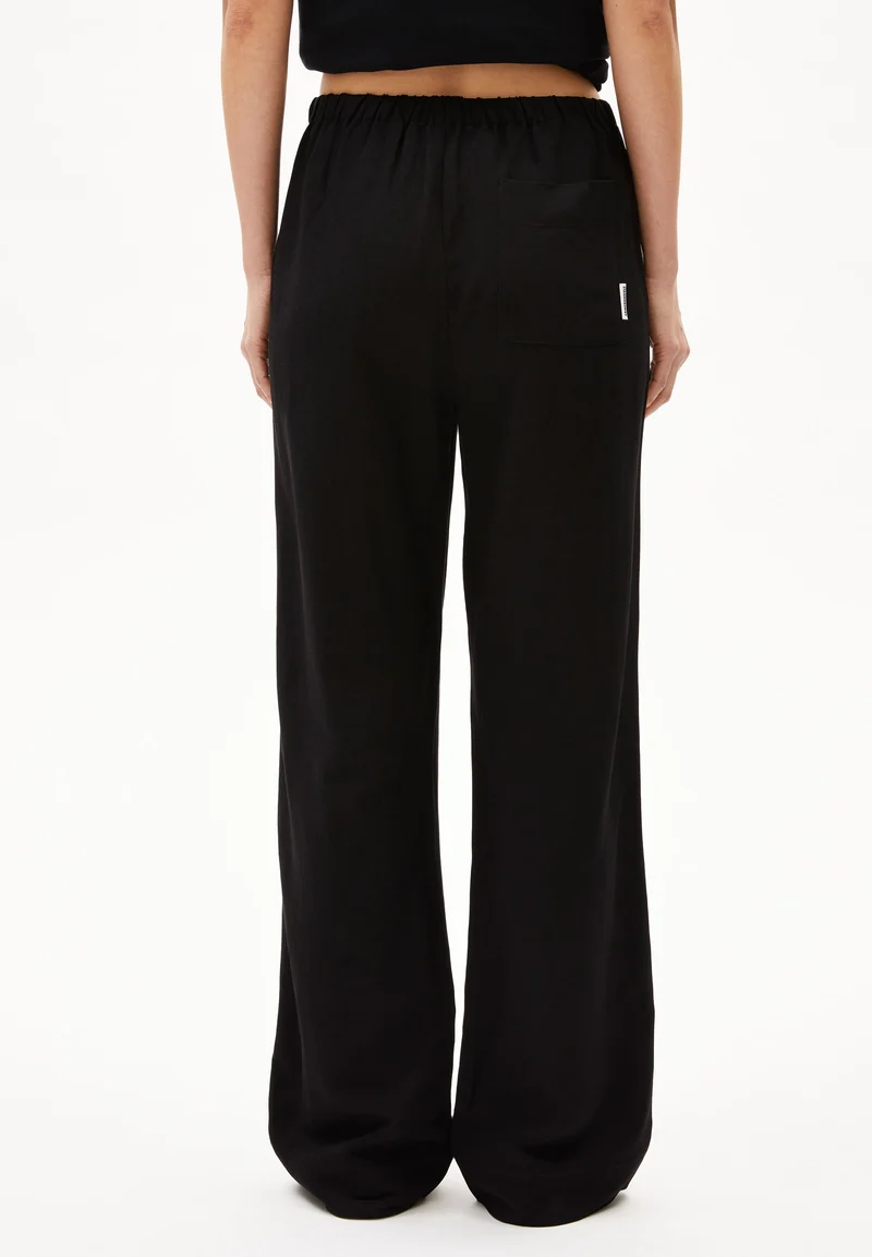 MIOAA LINO | black