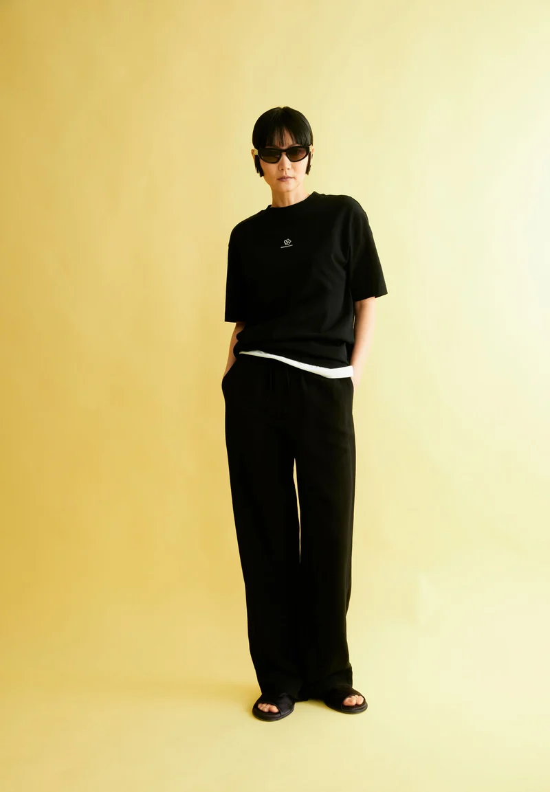 MIOAA LINO | black