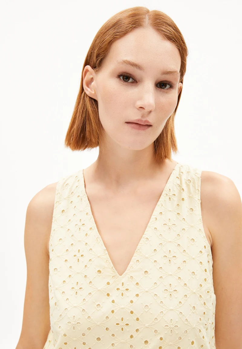 LIVALAA BROIDERY | summer hay