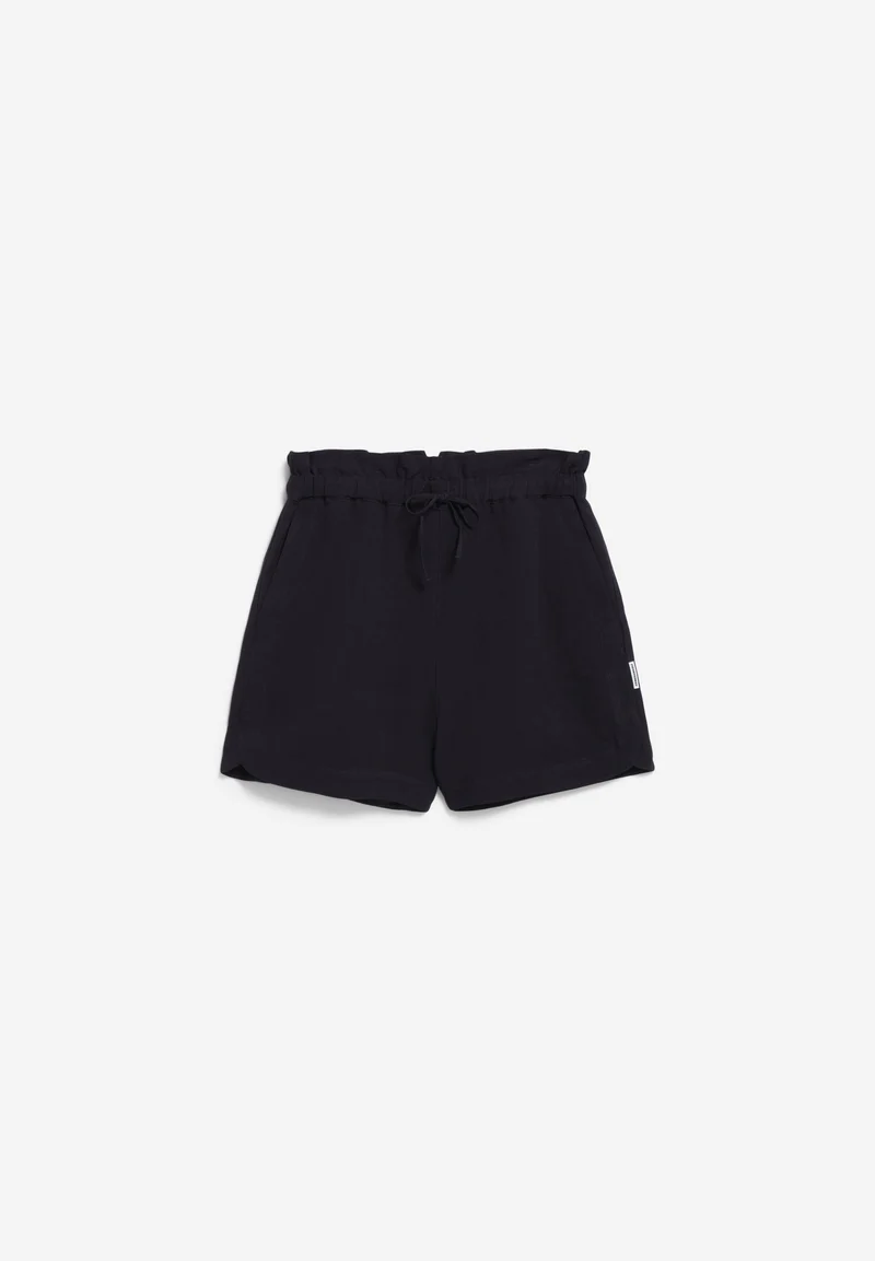 VAANNA LINO | black