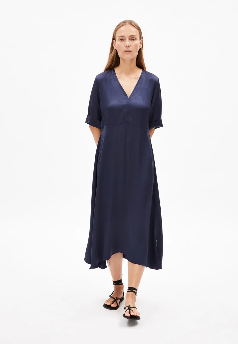 VAALI SATIN DRESS | night sky