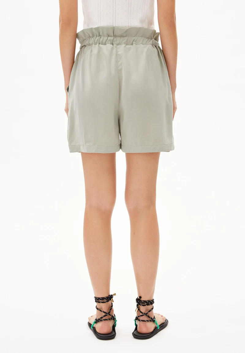 VAANNA LINO | seagreen