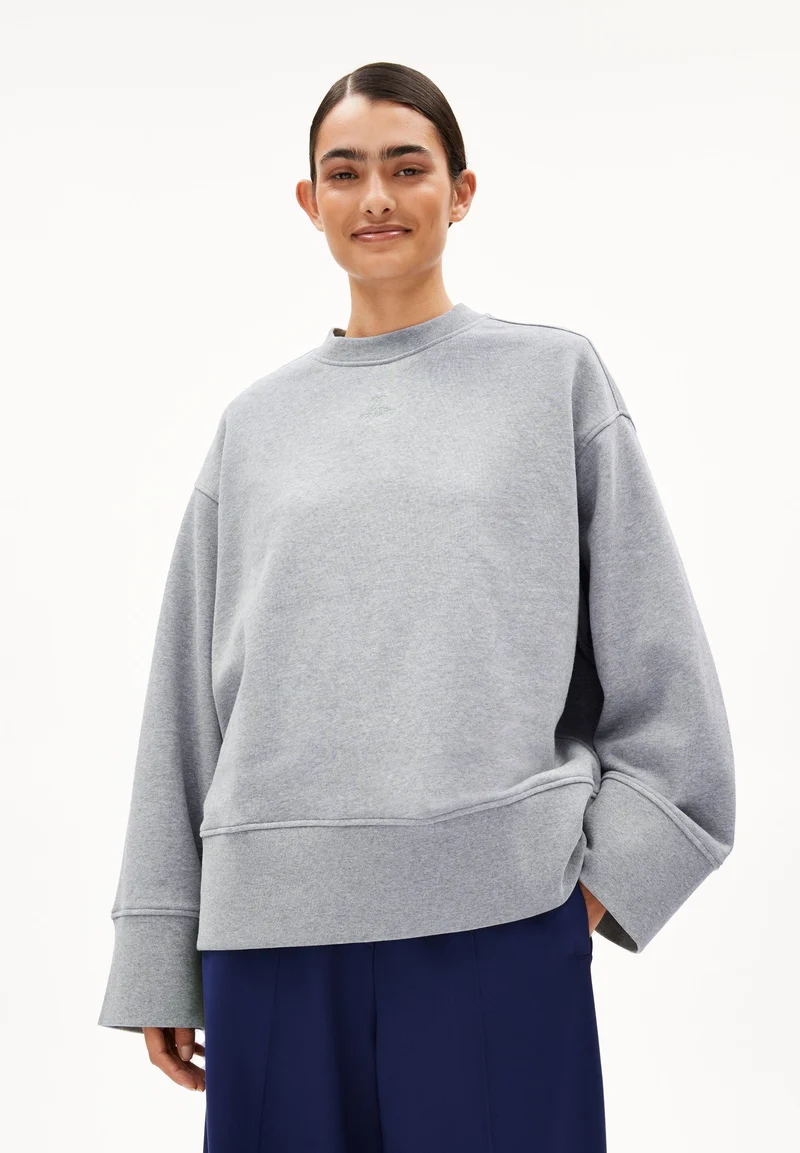 ANWAA SWEATSHIRT | silver melange
