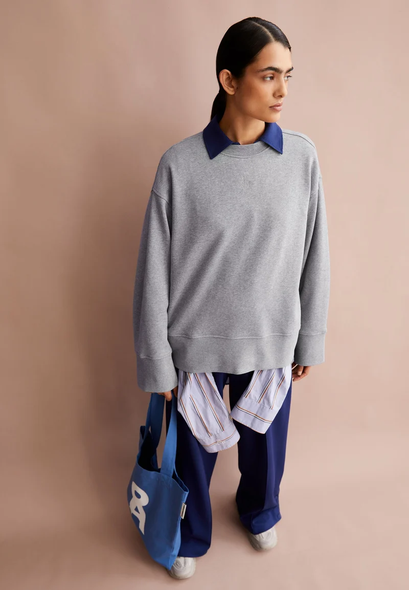 ANWAA SWEATSHIRT | silver melange