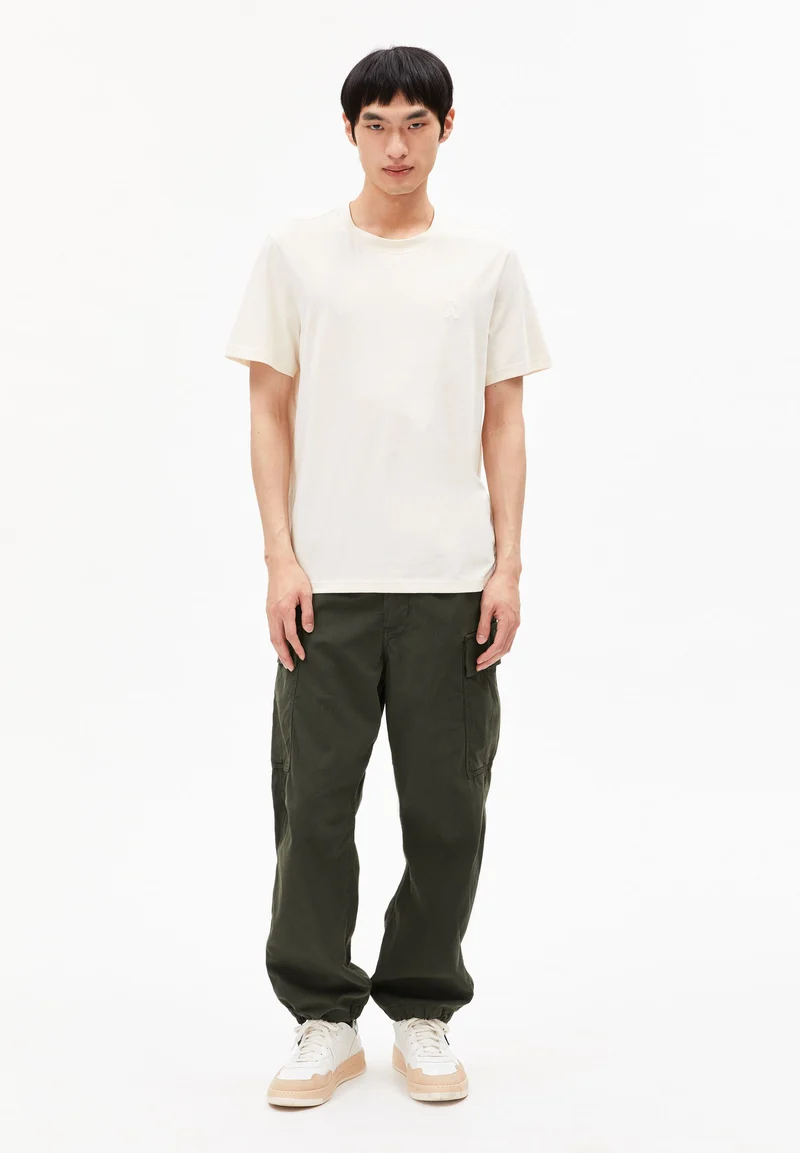 ICONIC Å MAARKOS MLNG T-SHIRT | pure