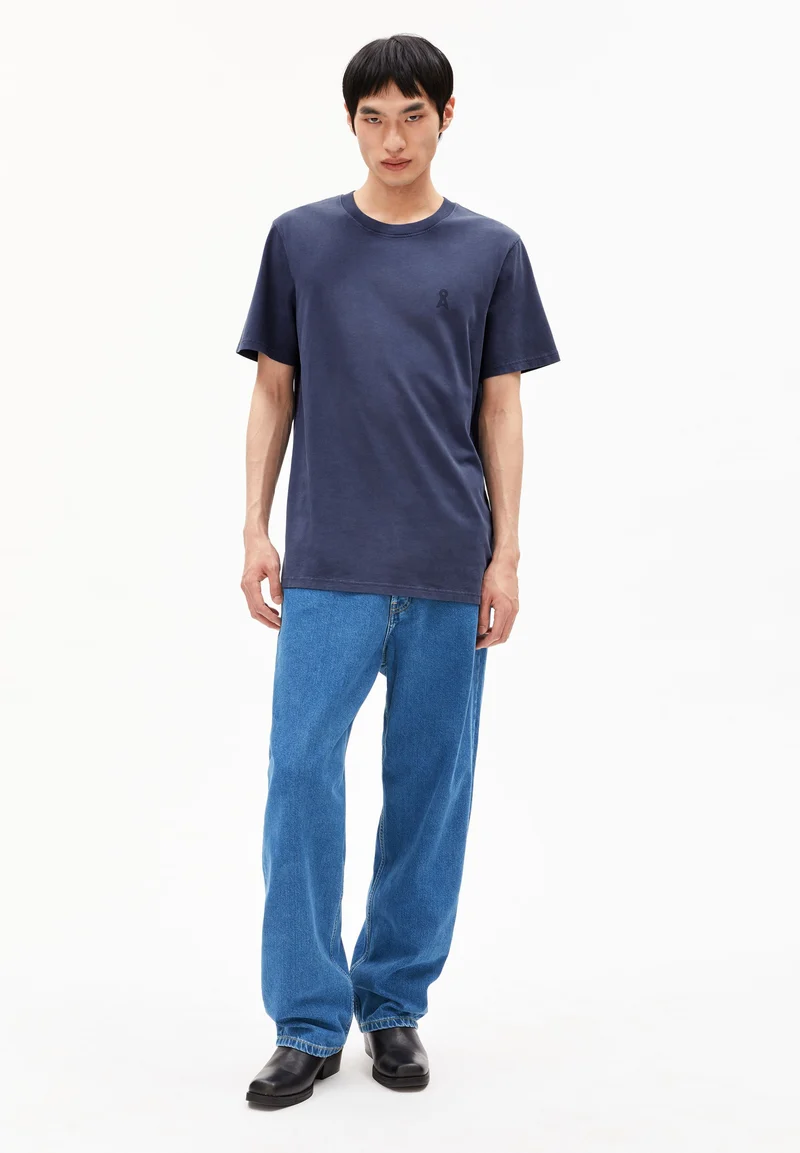 ICONIC Å MAARKOS GMT DYE T-SHIRT | blue noon washed