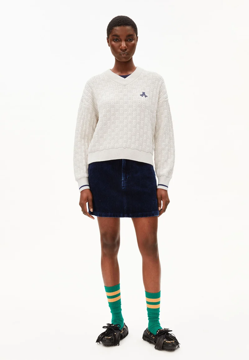 CAARLAS STRUCTURE STRICKPULLOVER | oatmilk