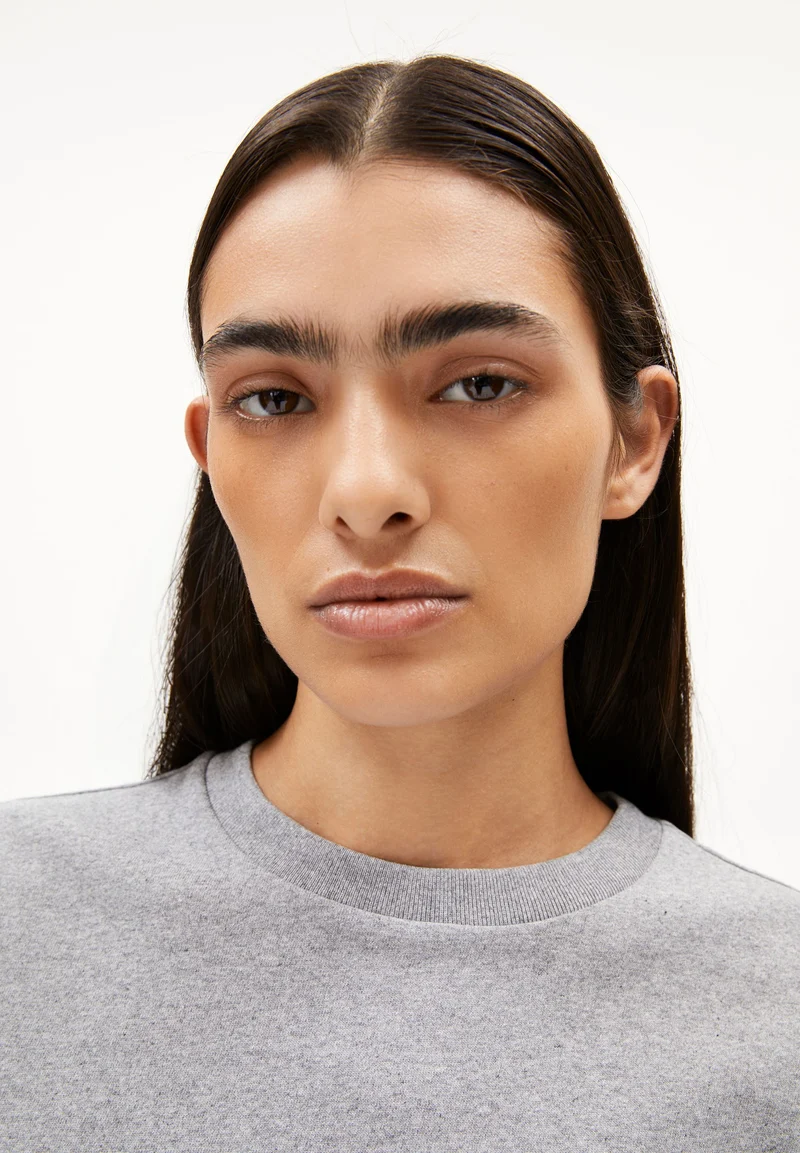 JAREKAA T-SHIRT | silver melange