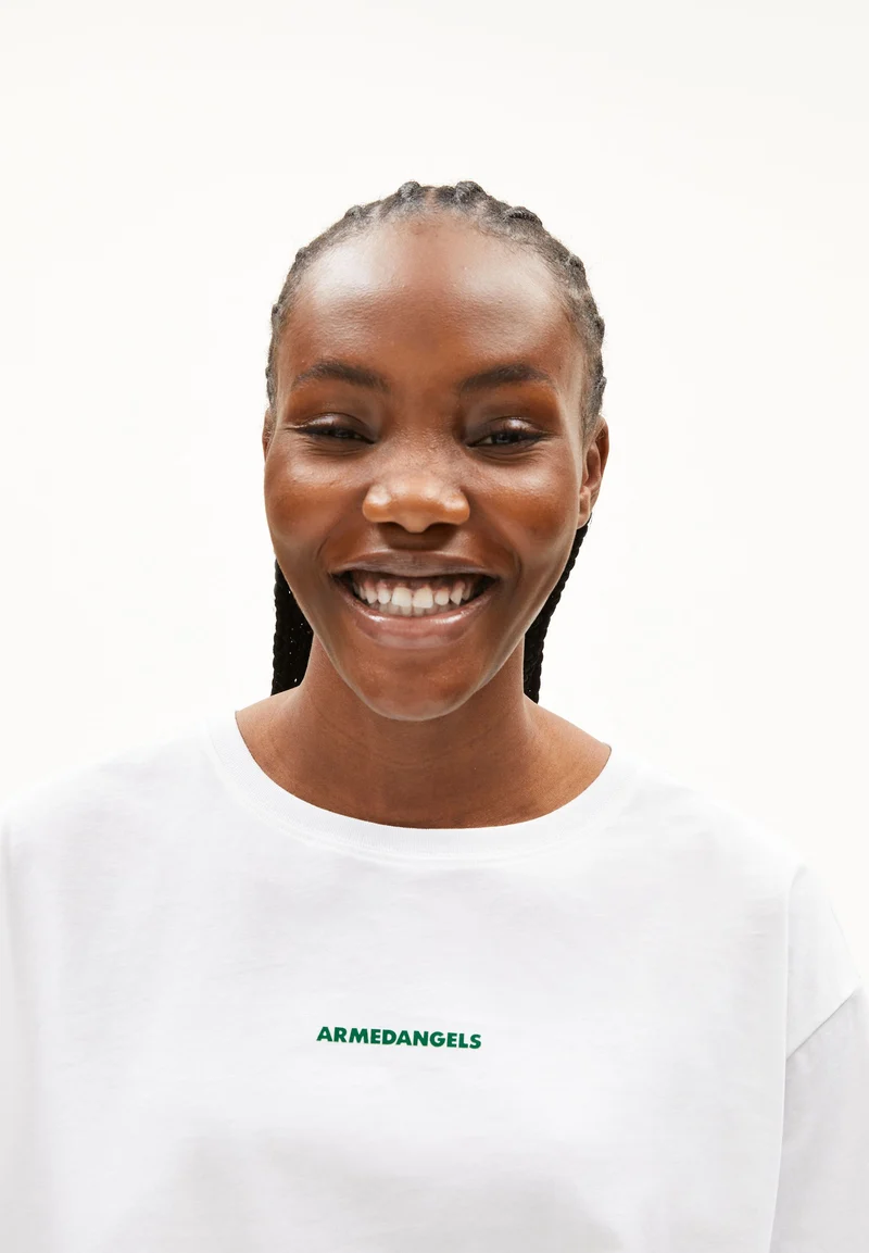 GIANNAA DIFFERENCE T-SHIRT | white