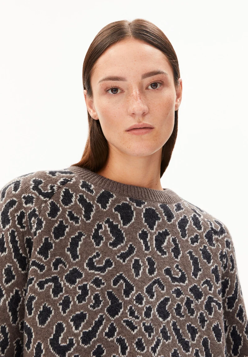 DILIRIAA LEOPAA STRICKPULLOVER | walnut cream