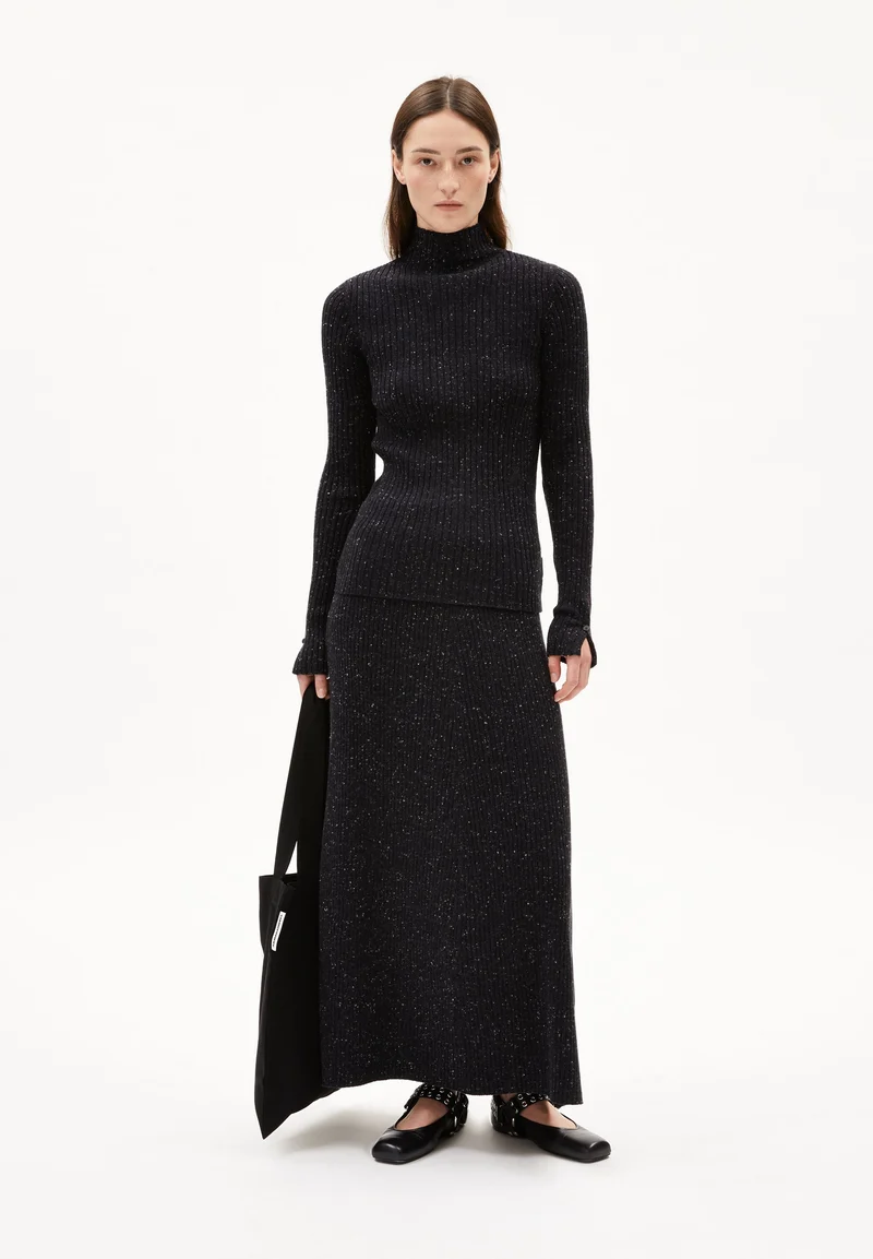 HANAA TWEED ROCK | black-oatmilk