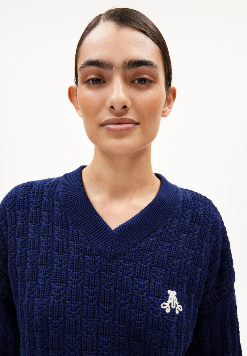 CAARLAS STRUCTURE STRICKPULLOVER | blue noon