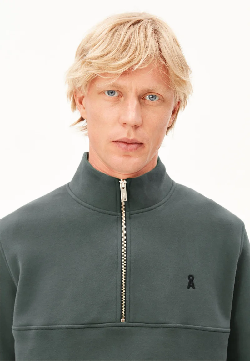 WAARLO FLEECE TROYER | space steel