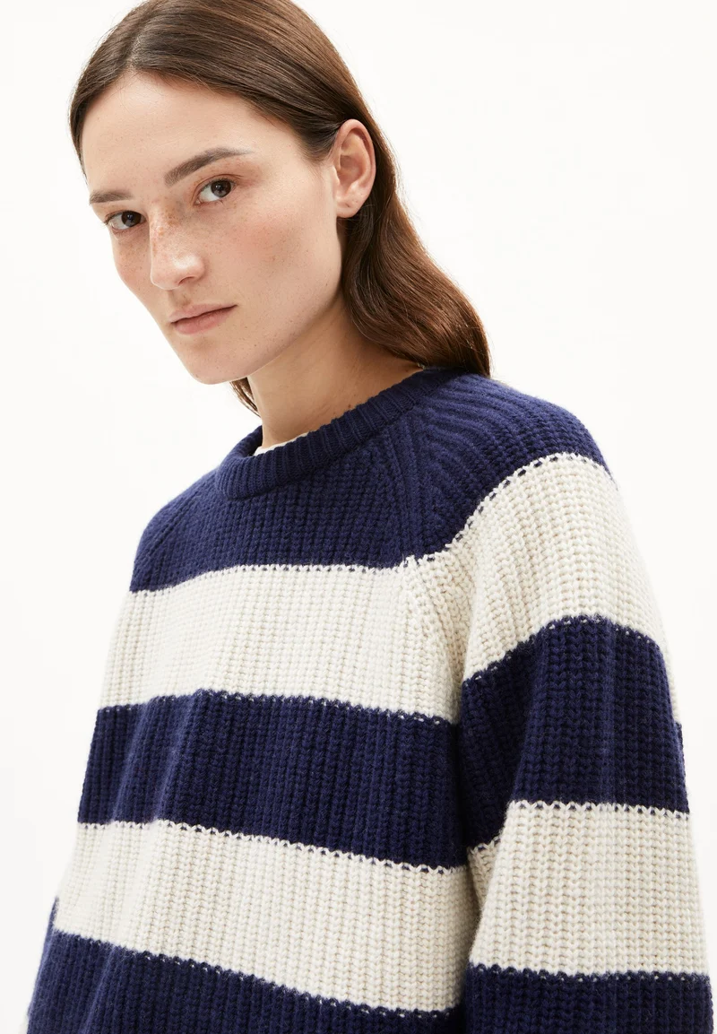 KAAGI STRIPES STRICKPULLOVER | tinted navy