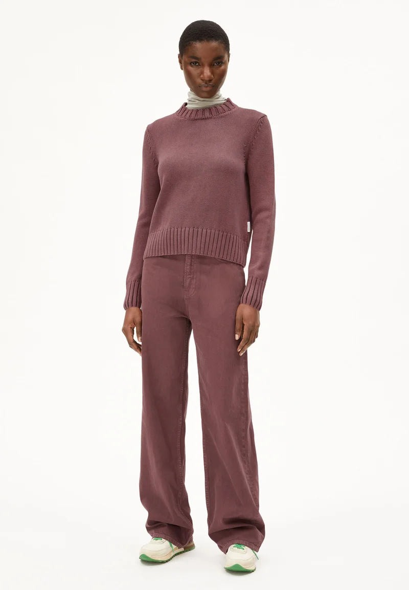 AMALIAAS GMT DYE STRICKPULLOVER | dark berry