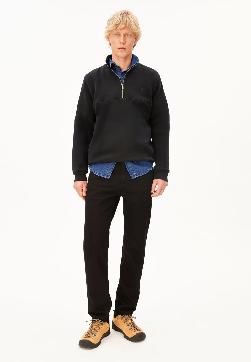 WAARLO FLEECE TROYER | black