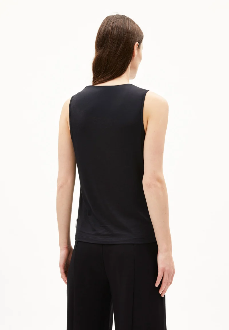 LAMINIAA TOP | black