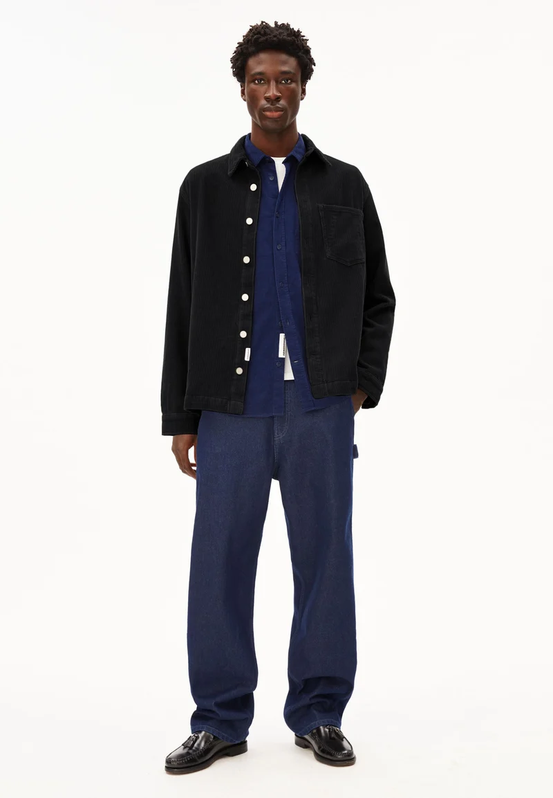 YUNAAI CORDJACKE | black