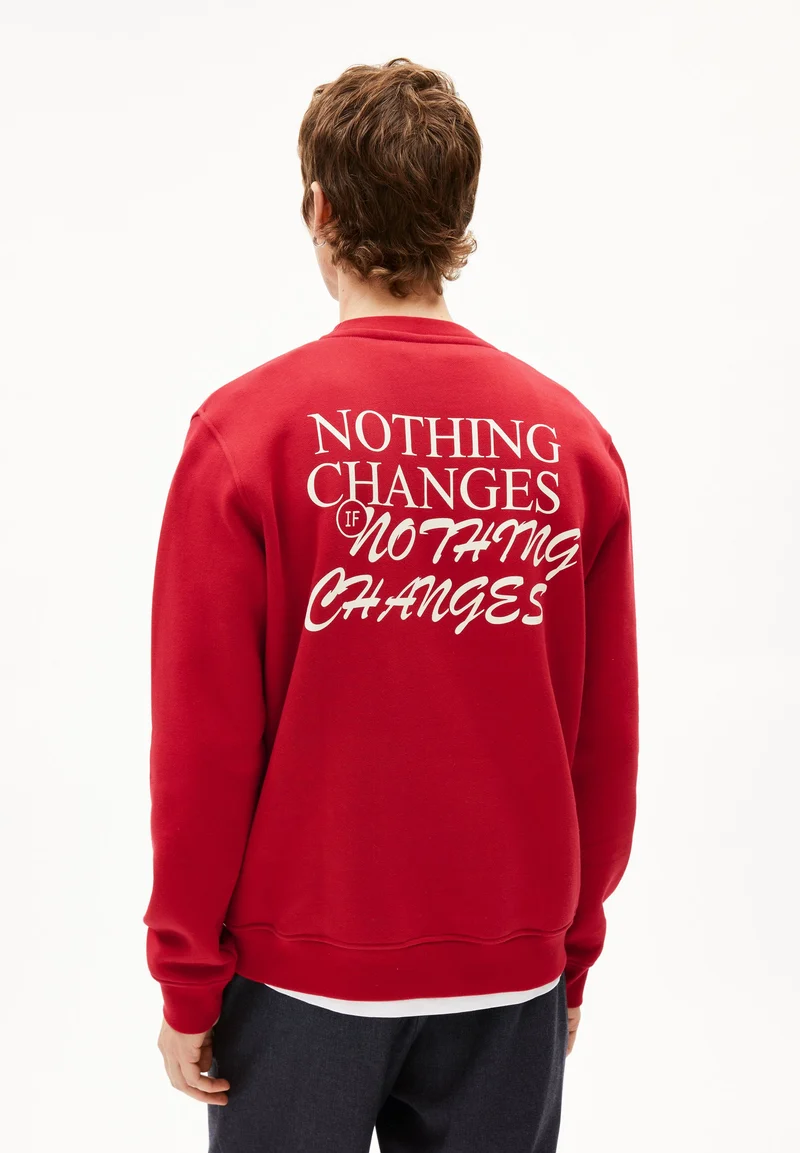 BAARO CHANGES SWEATSHIRT | scarlet red