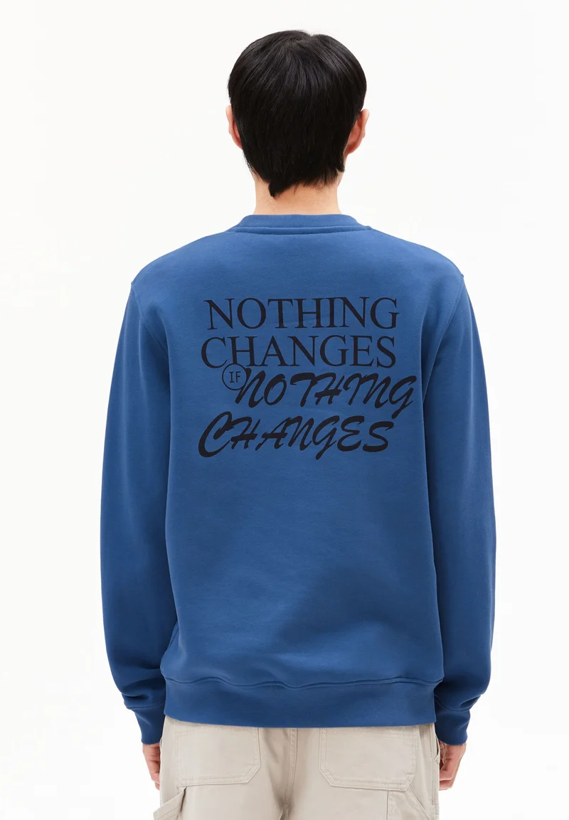 BAARO CHANGES SWEATSHIRT | dark morning