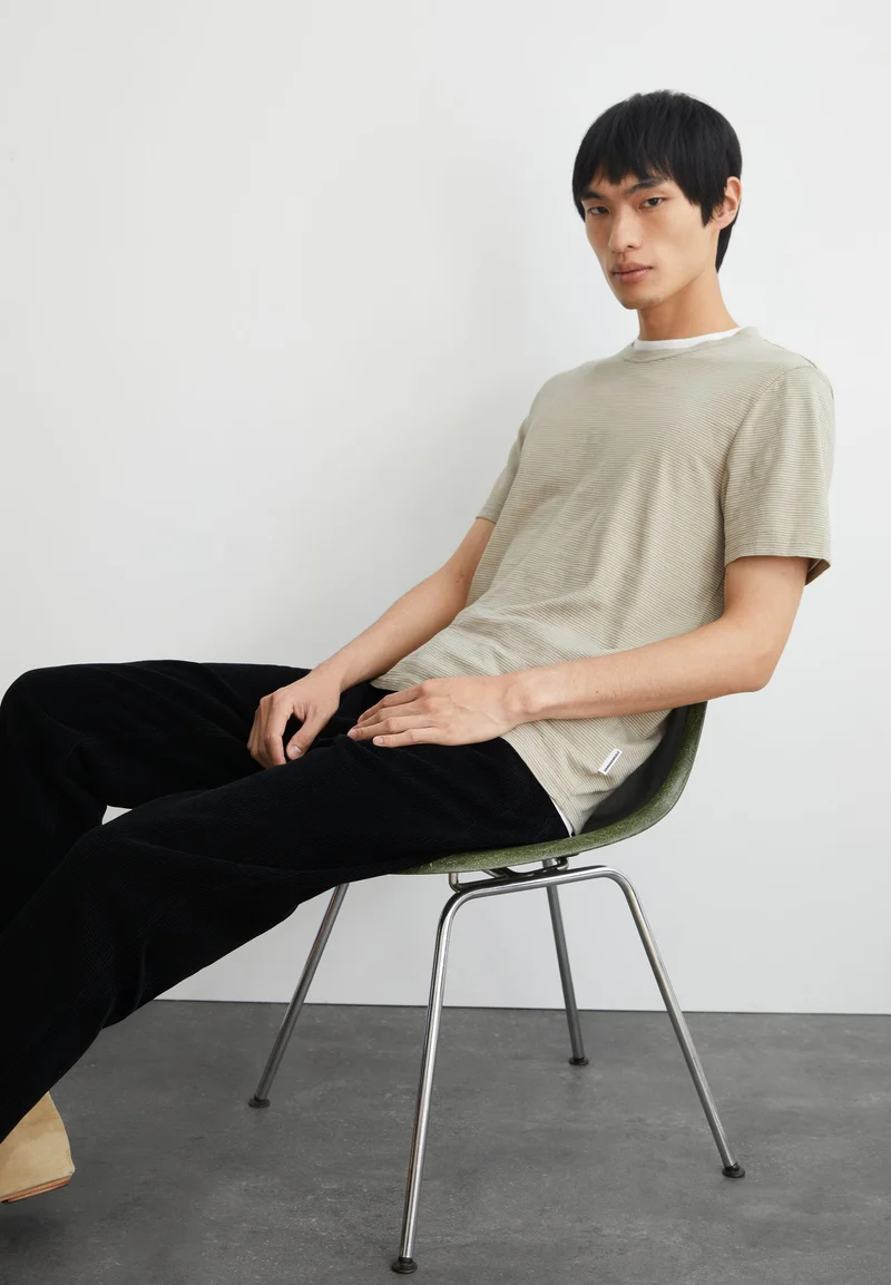JAAMES STRUCTURE NEW T-SHIRT | pure-light sage