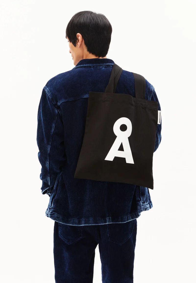 TOTAA BOLD TOTE BAG | black