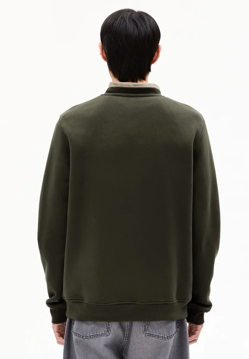BAARO FLEECE SWEATSHIRT | forest pine