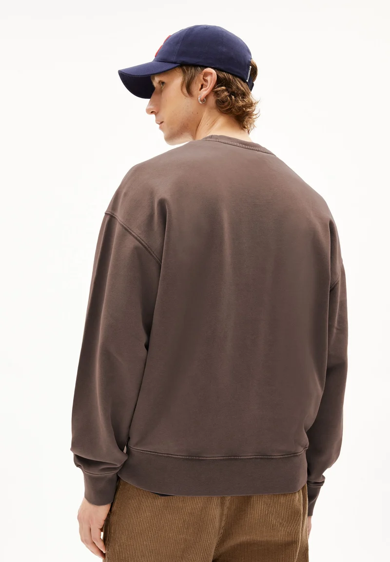 ICONIC Å EMAAL GMT DYE SWEATSHIRT | tree shade washed
