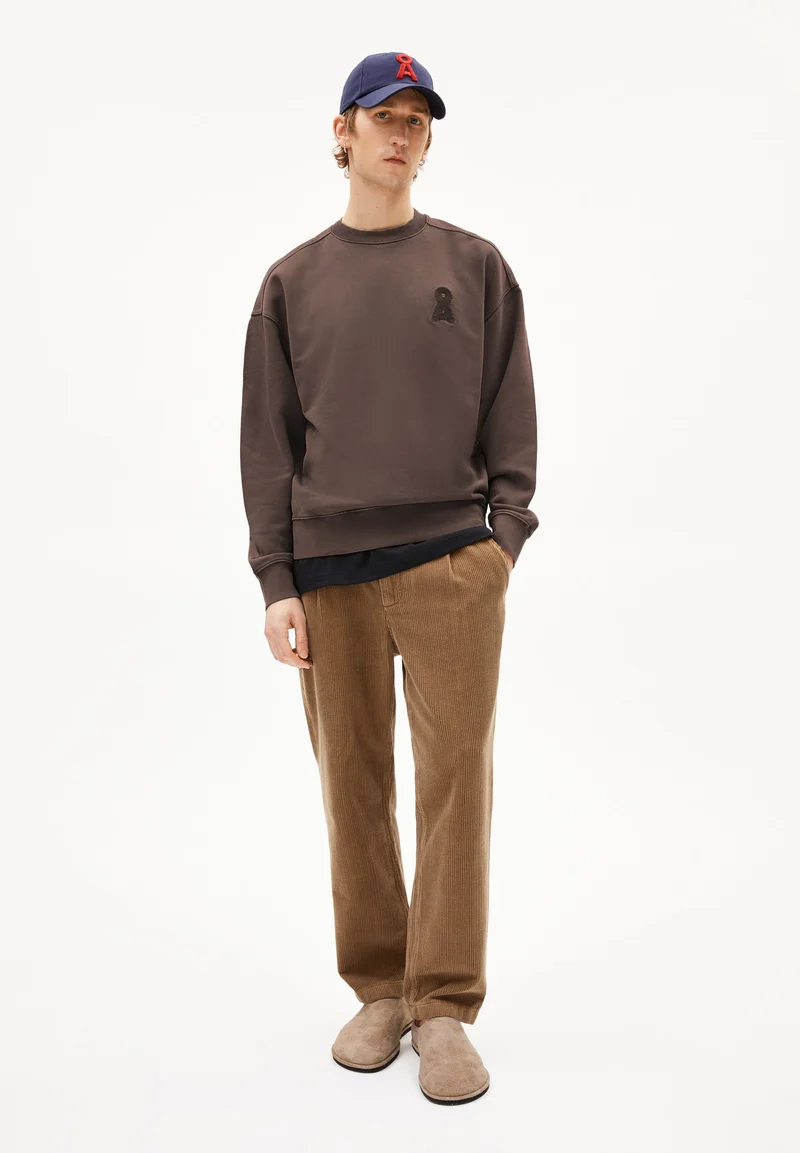 ICONIC Å EMAAL GMT DYE SWEATSHIRT | tree shade washed