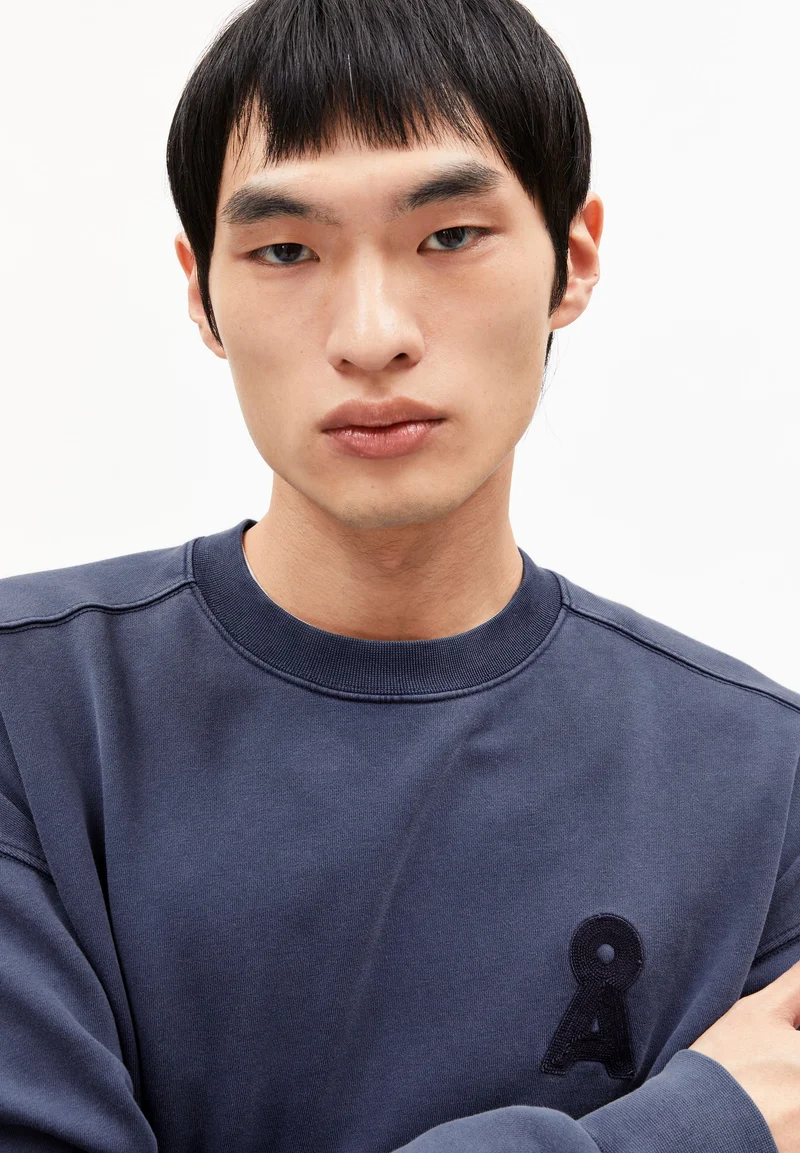 ICONIC Å EMAAL GMT DYE SWEATSHIRT | blue noon washed