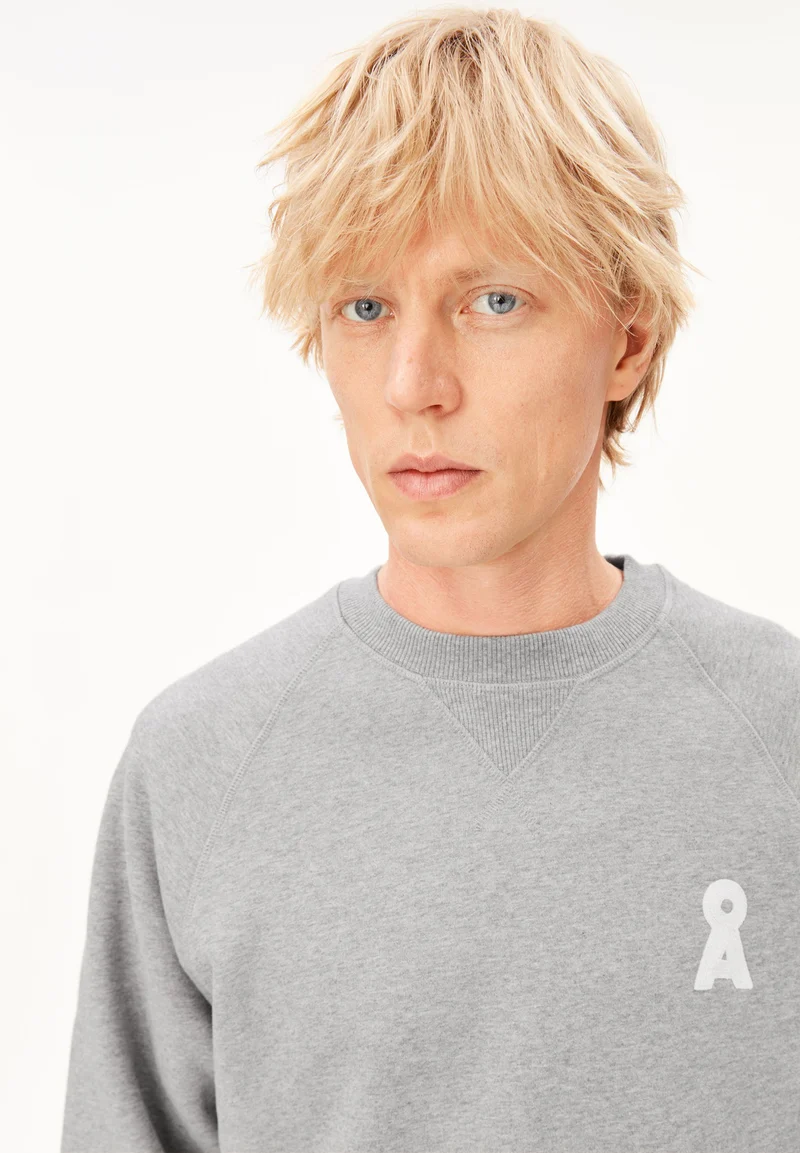 ICONIC Å MELANGE SWEATSHIRT | silver melange