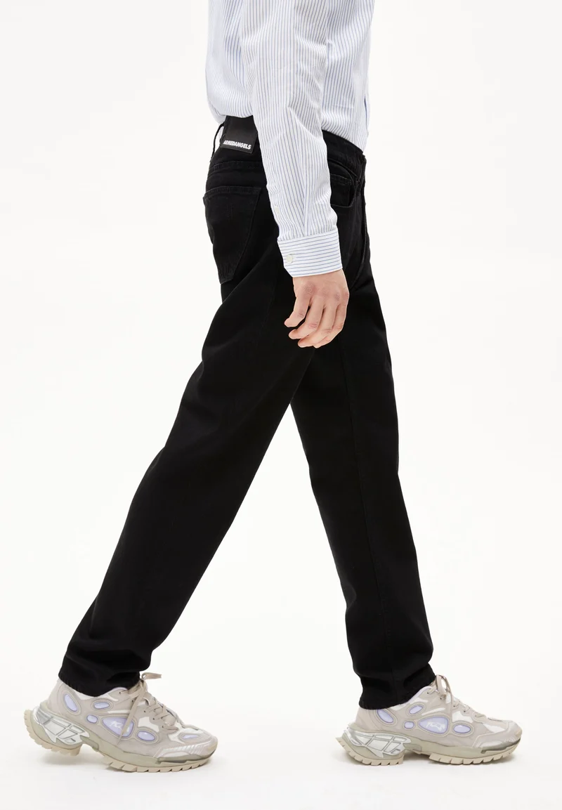 DYLAANO STRAIGHT JEANS | black