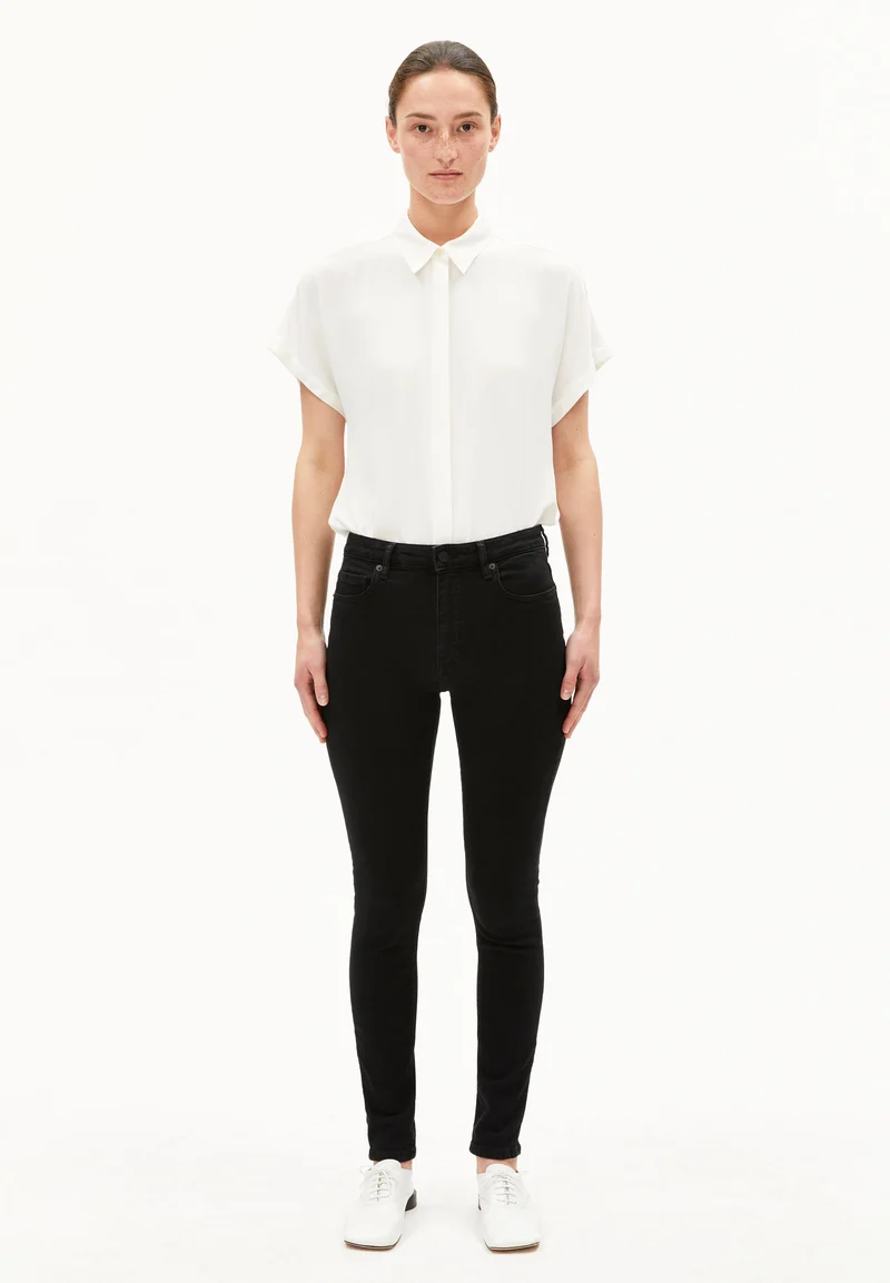 TILLAA MID WAIST SKINNY JEANS | rinse black