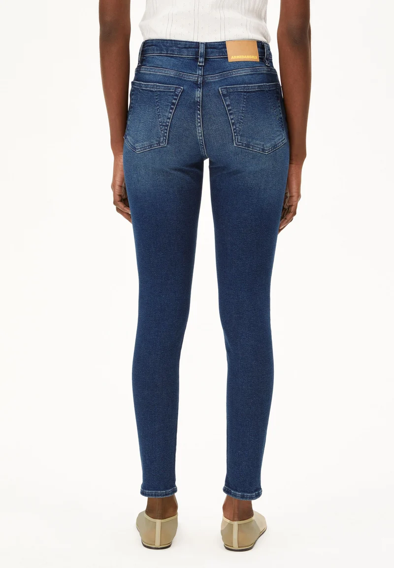 TILLAA MID WAIST SKINNY JEANS | galaxy blue