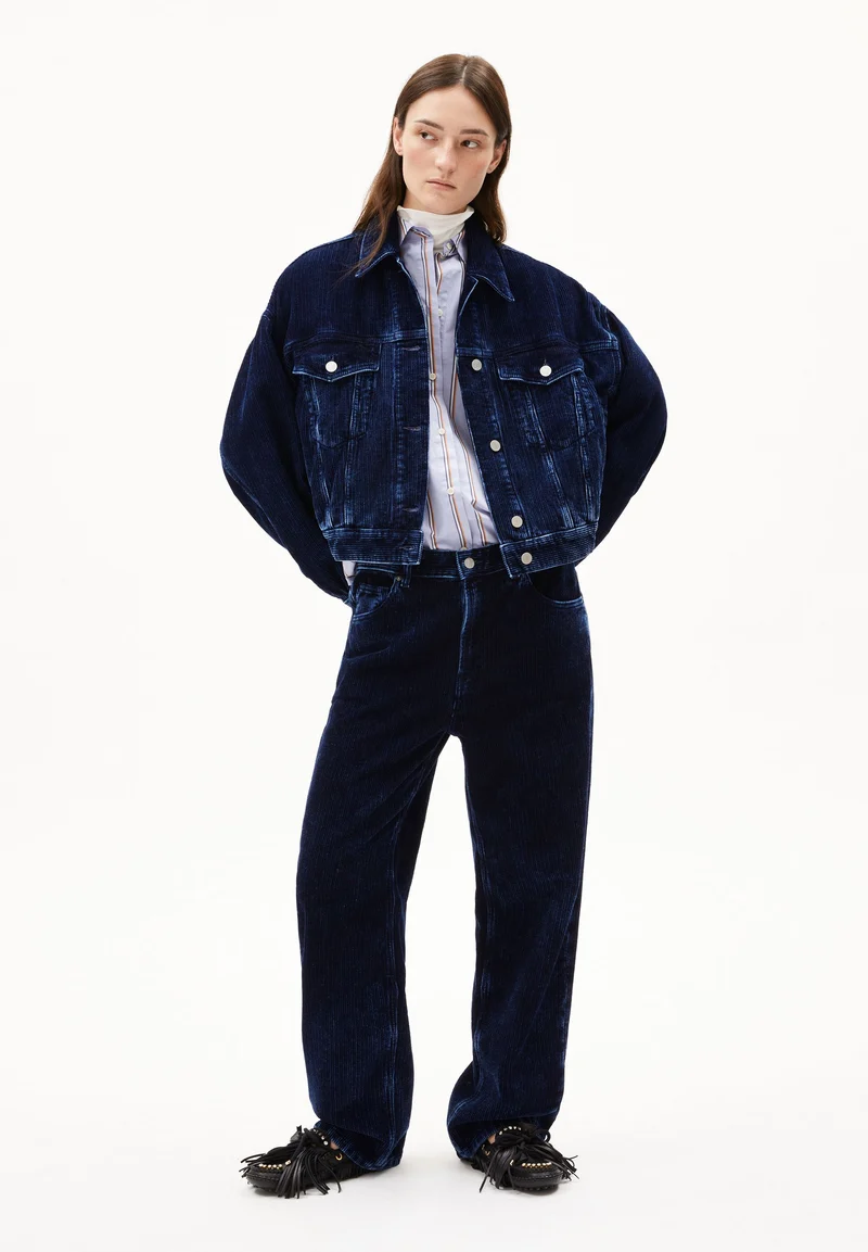 PAASITHE INDIGO CORD JACKE | indigofera