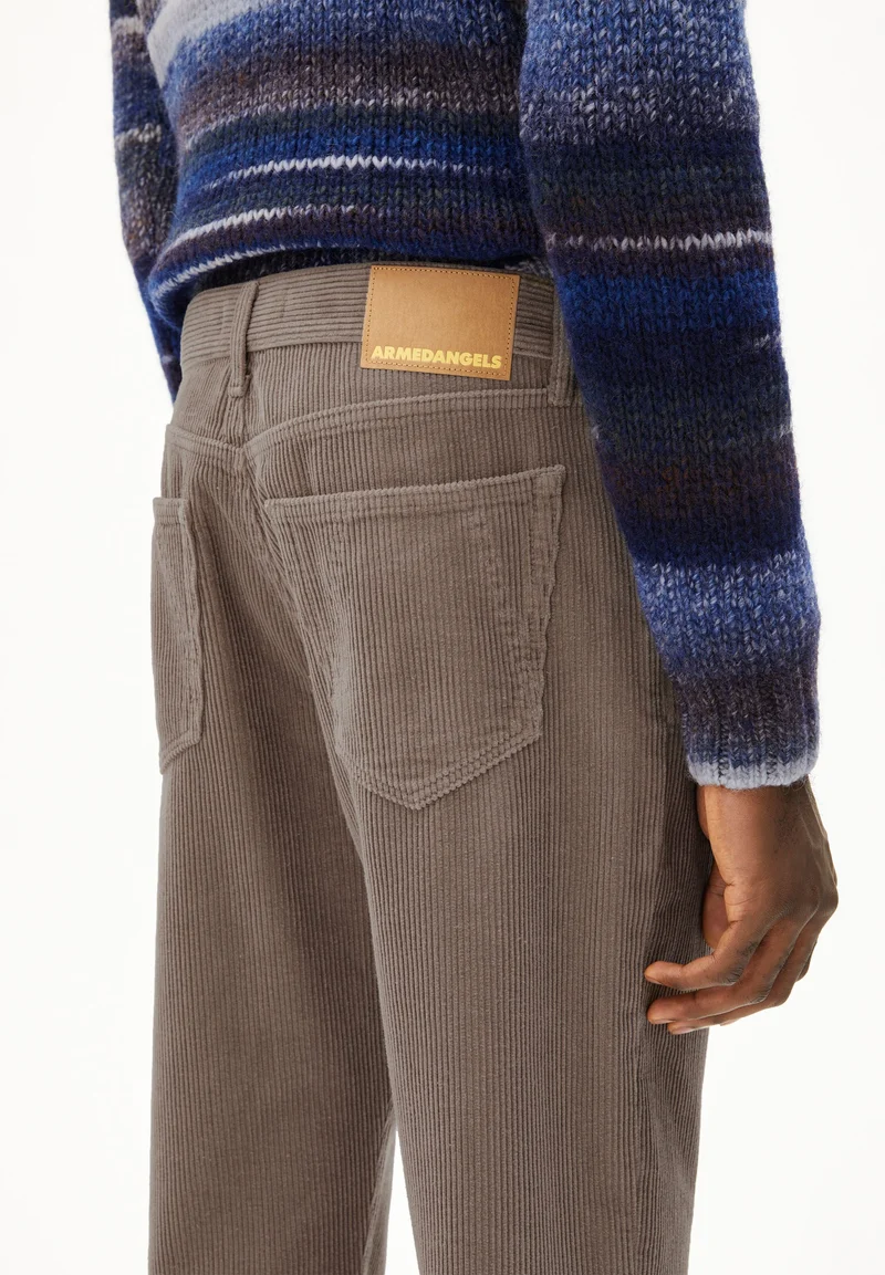 MAAKX CORDUROY | walnut cream