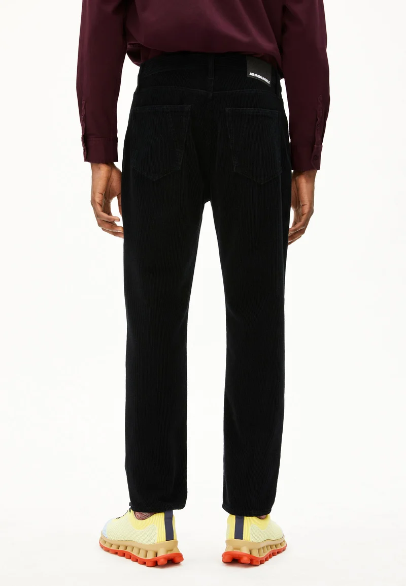 MAAKX CORDUROY | black