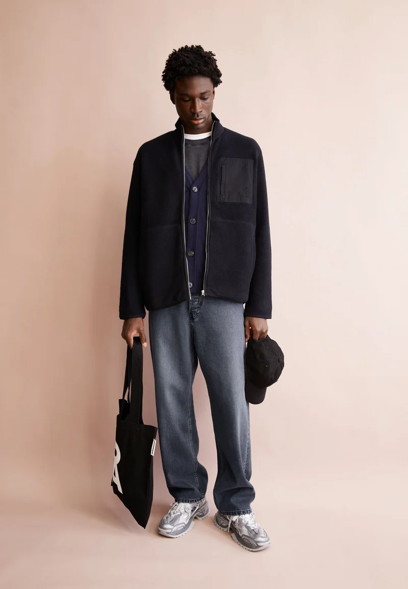 FLAABO FLEECE JACKET | black