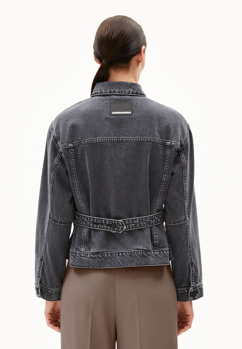 TAANA JACKE | coal