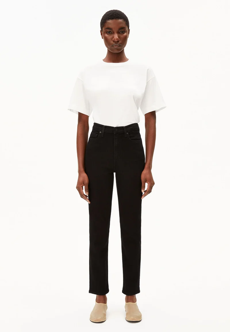 LEJAANI HIGH WAIST SLIM JEANS | rinse black