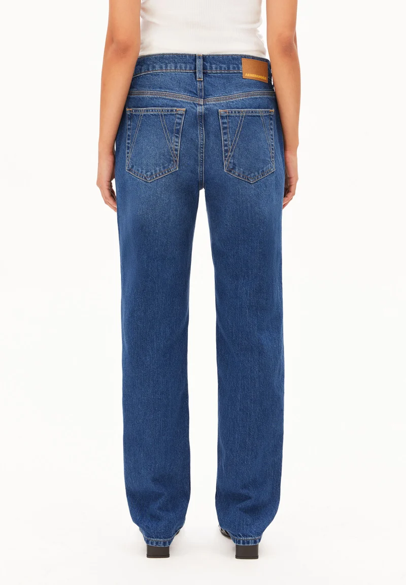 AAVELINE MID STRAIGHT JEANS | bellagio