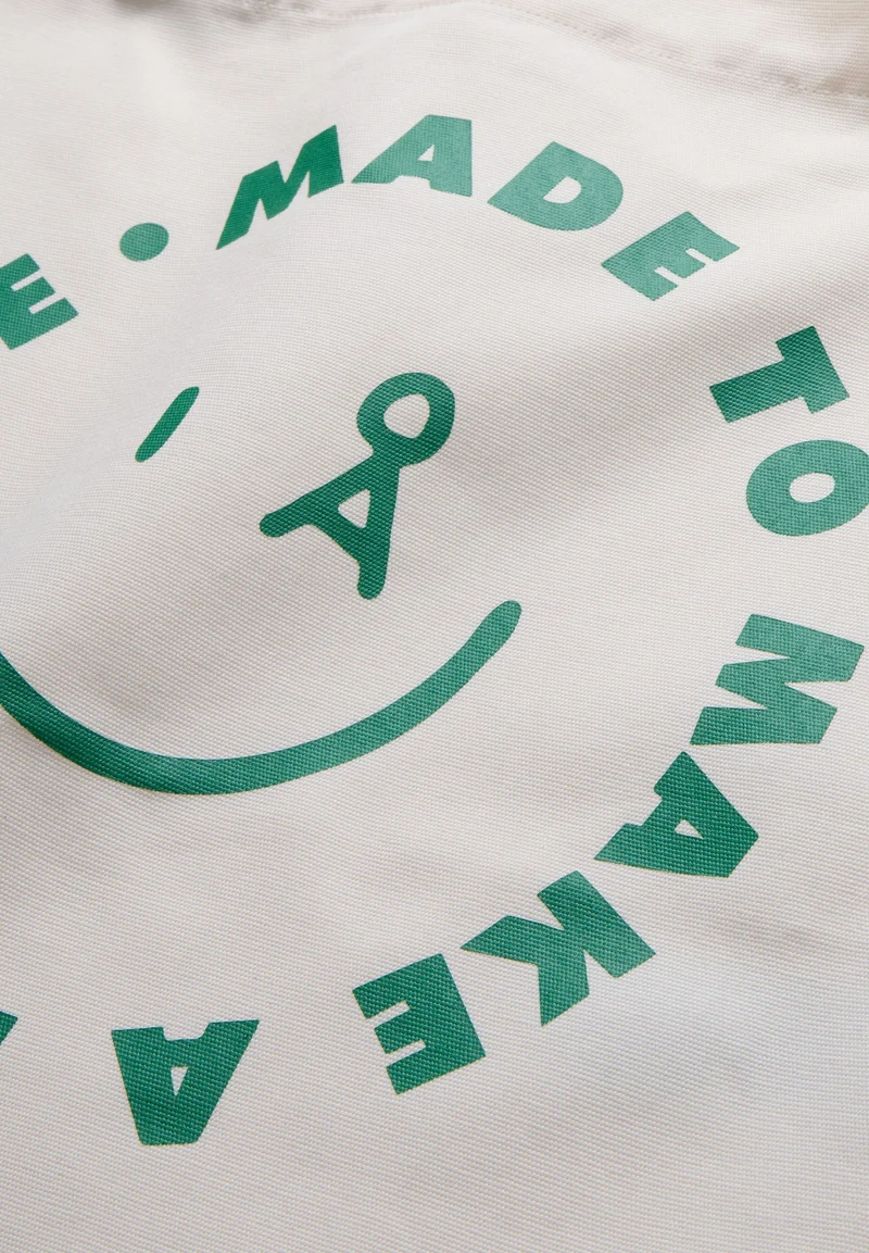 TOTAA SMILEY TOTE BAG | oatmilk