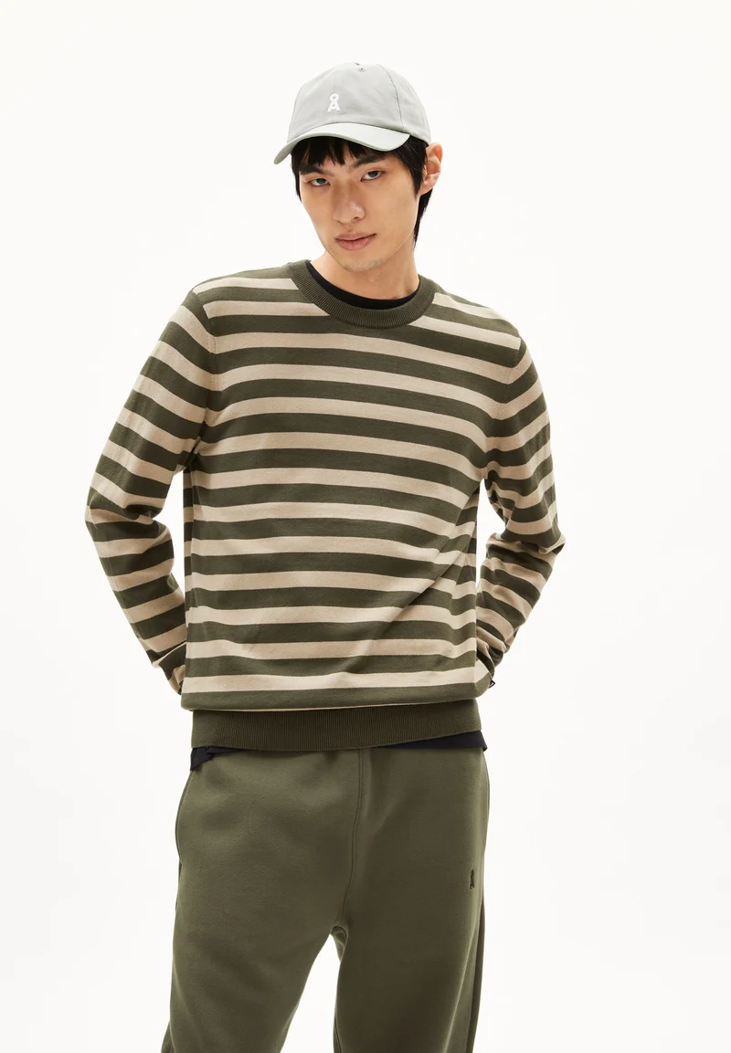 LOUKAA FINE STRIPES