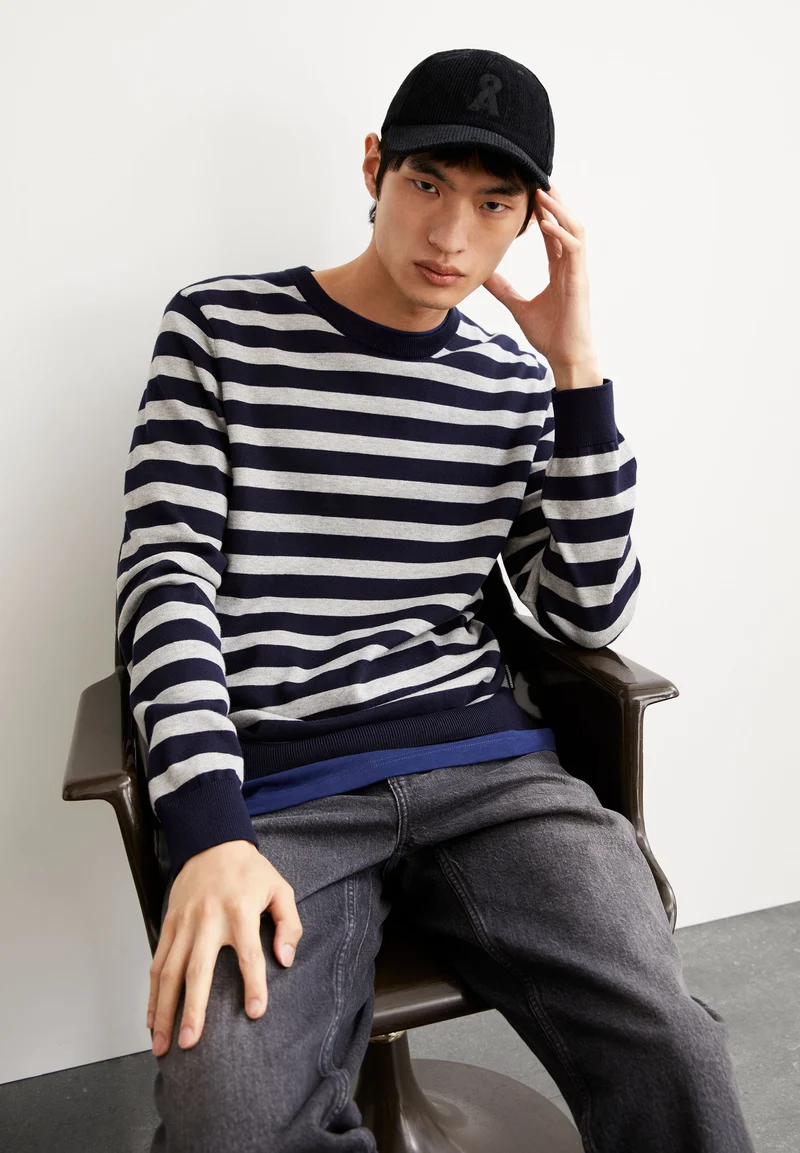 LOUKAA FINE STRIPES STRICKPULLOVER | night sky-silver melange