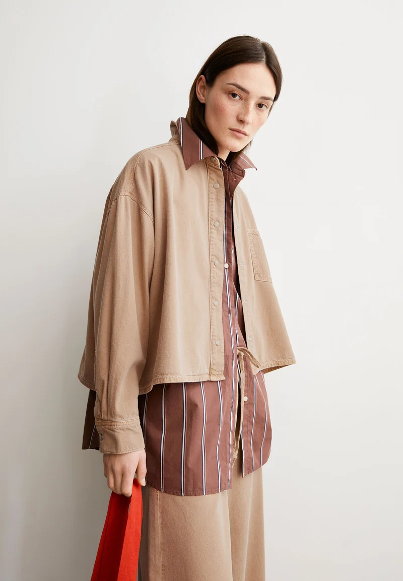 NALAANI BLUSE | true camel