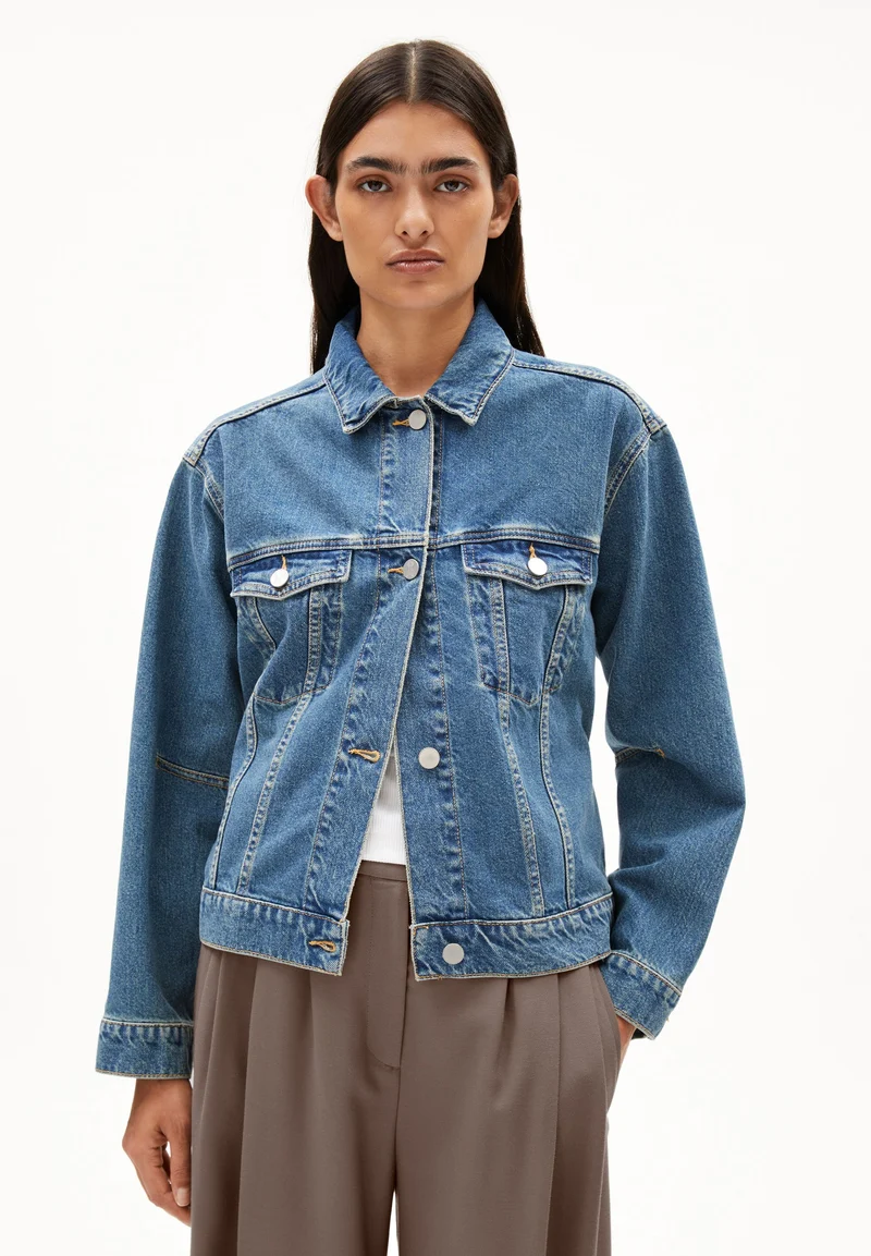 TAANA JACKE | celestial
